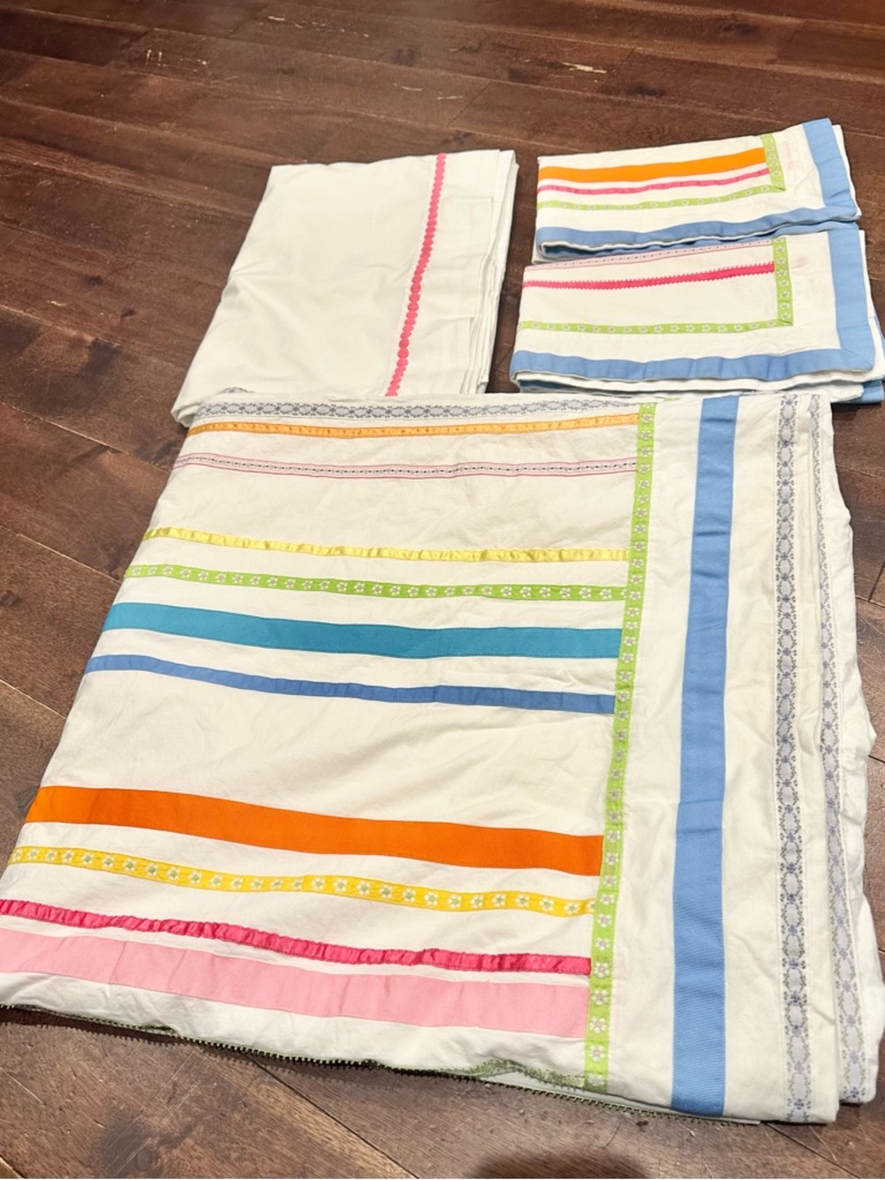Pottery Barn Teen Duvet. Twin XL